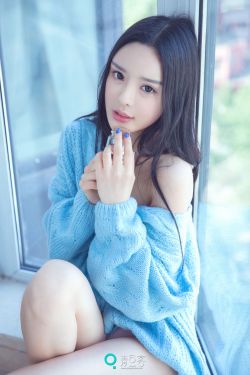人妻在客厅被C的呻吟